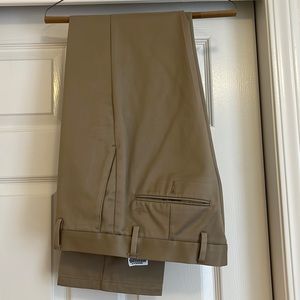 Men’s Dockers - Tan - Size 32x32